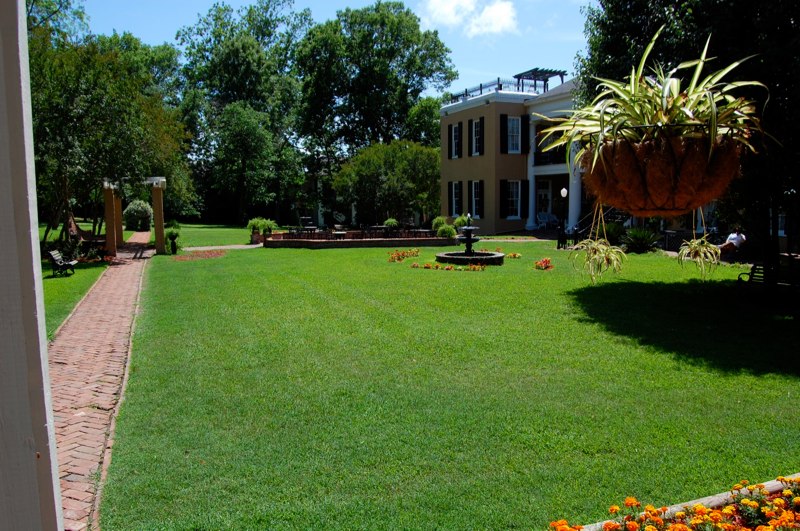 SymposiumGrounds2008